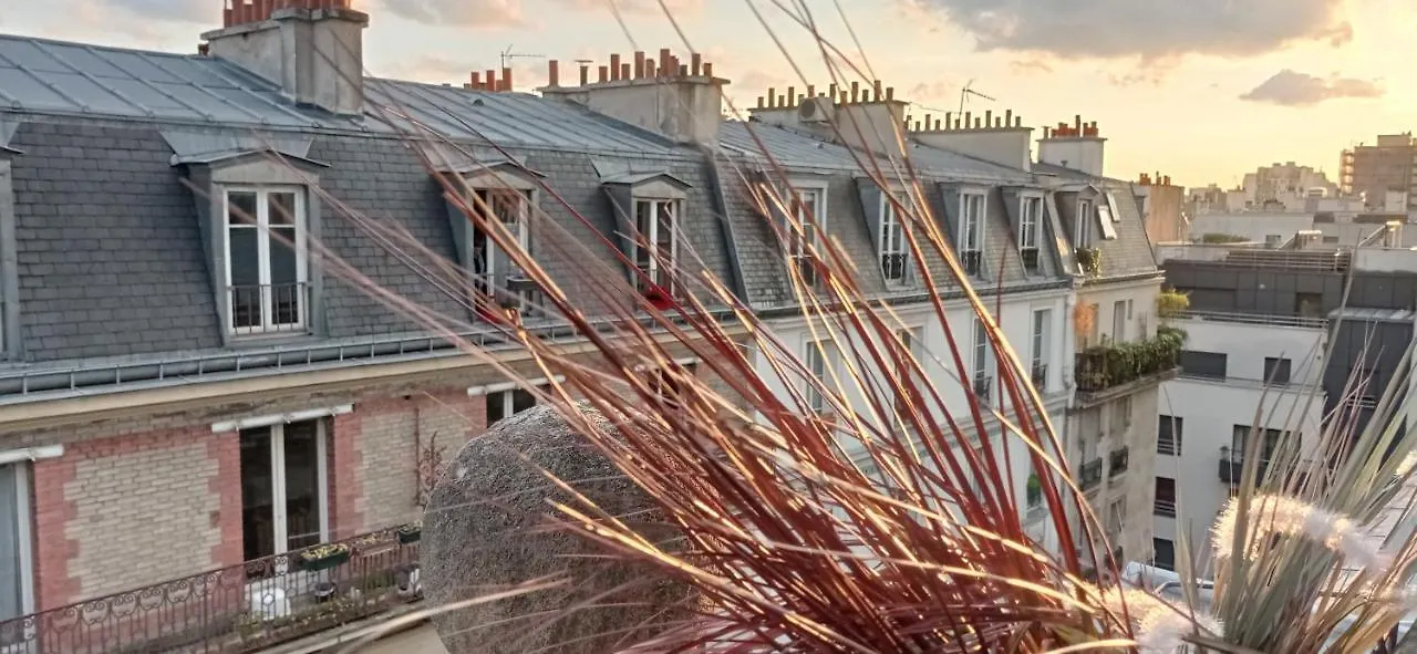 Atelier&Loft Arty Apartment Paris